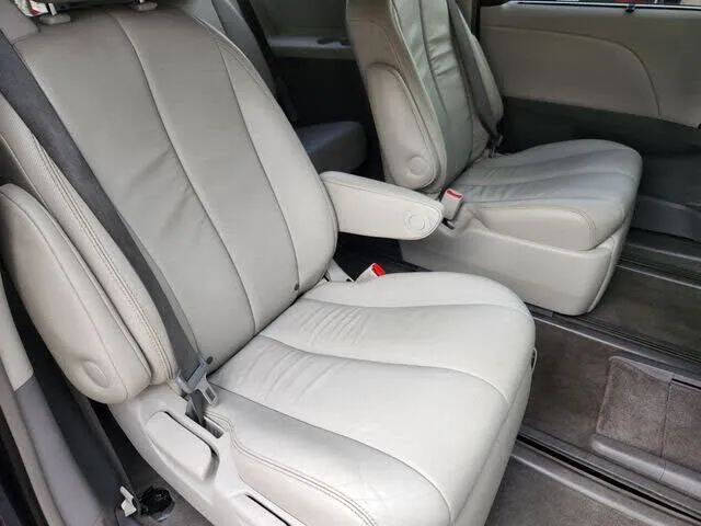 2014 Toyota Sienna