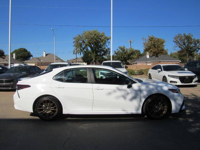 2023 Toyota Camry SE Nightshade