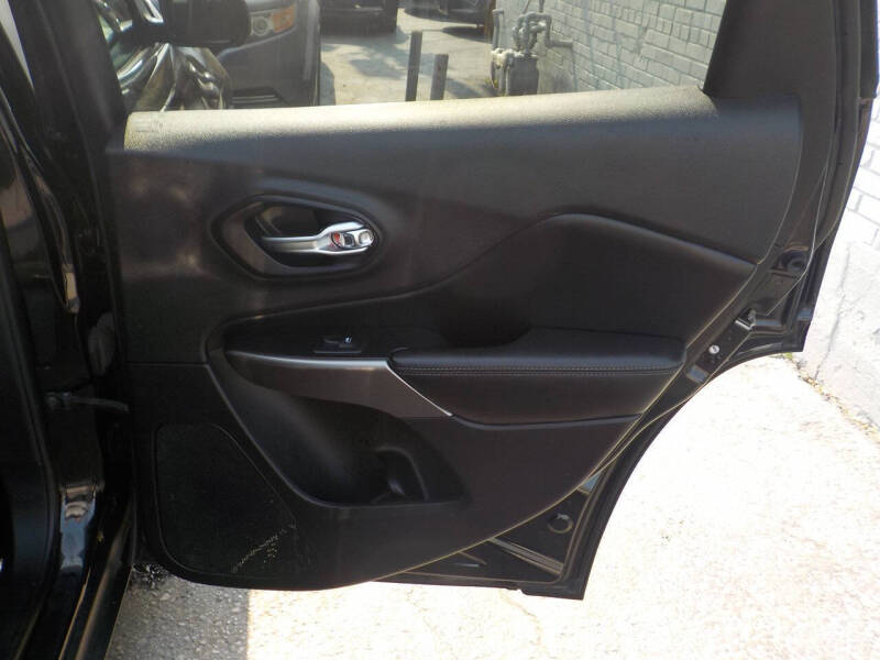 2019 Jeep Cherokee Latitude