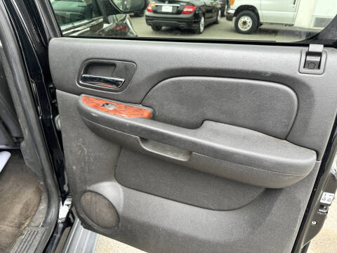 2014 Chevrolet Suburban LT