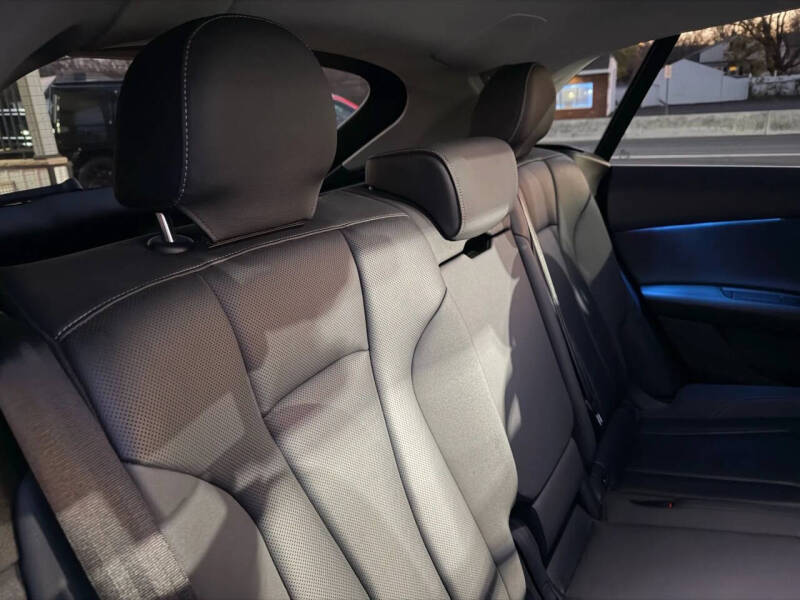 2019 Audi Q8 quattro Premium Plus 55 TFSI