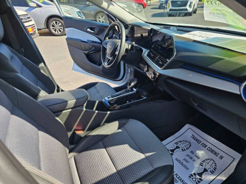 2025 Chevrolet Trax LT