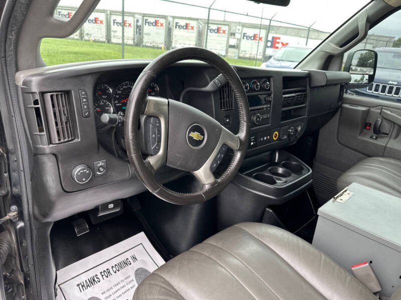 2017 Chevrolet Express 2500