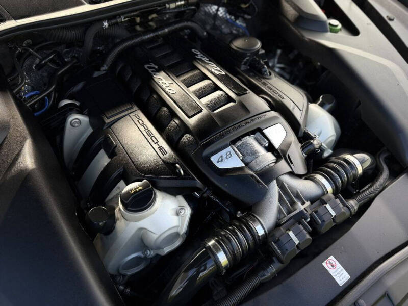 2017 Porsche Cayenne Turbo