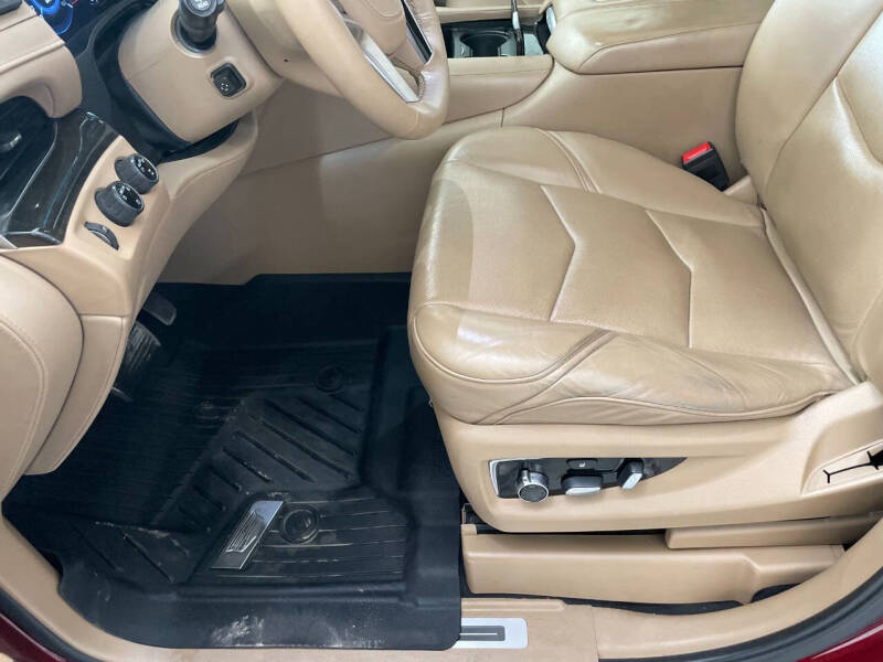 2018 Cadillac Escalade Platinum