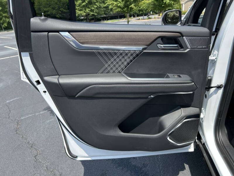 2025 GMC Acadia Denali