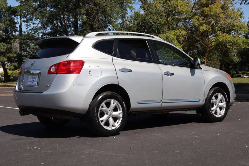 2011 Nissan Rogue SV