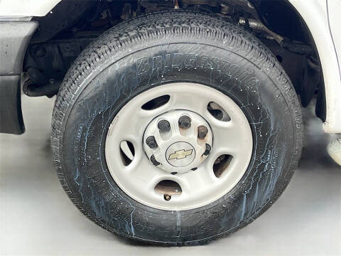 2023 Chevrolet Express 2500