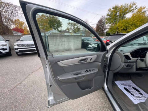 2017 Chevrolet Traverse LS