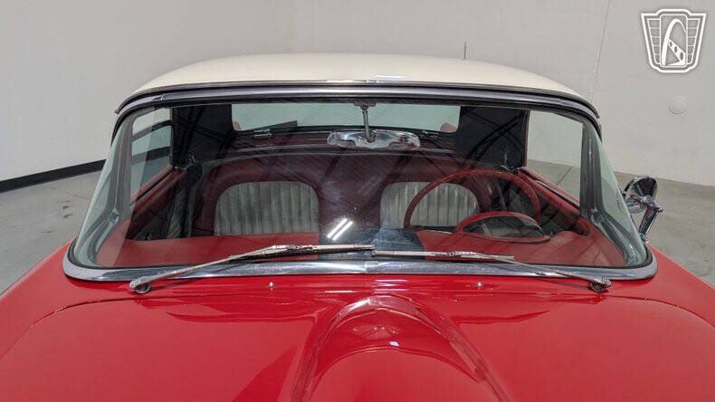 1955 Ford Thunderbird