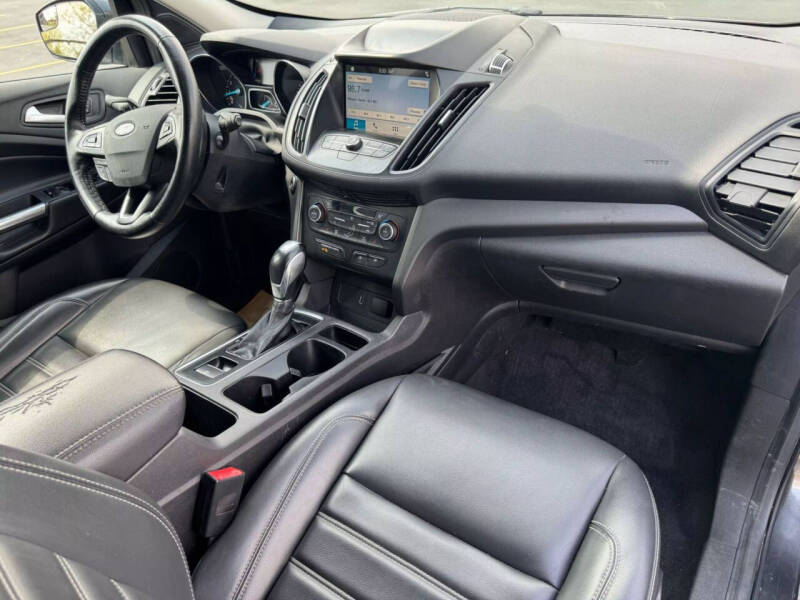 2019 Ford Escape SEL