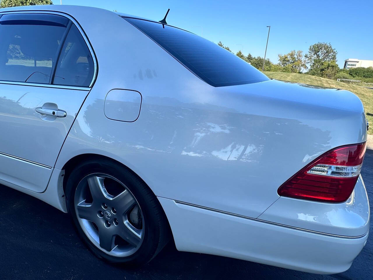 2006 Lexus LS 430 for sale at Genuine Motors in Schaumburg, IL