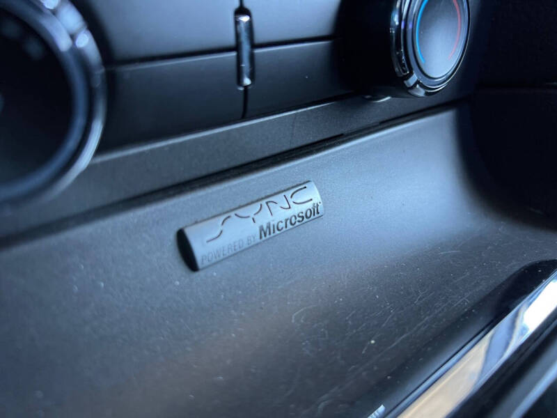 2013 Ford Mustang V6