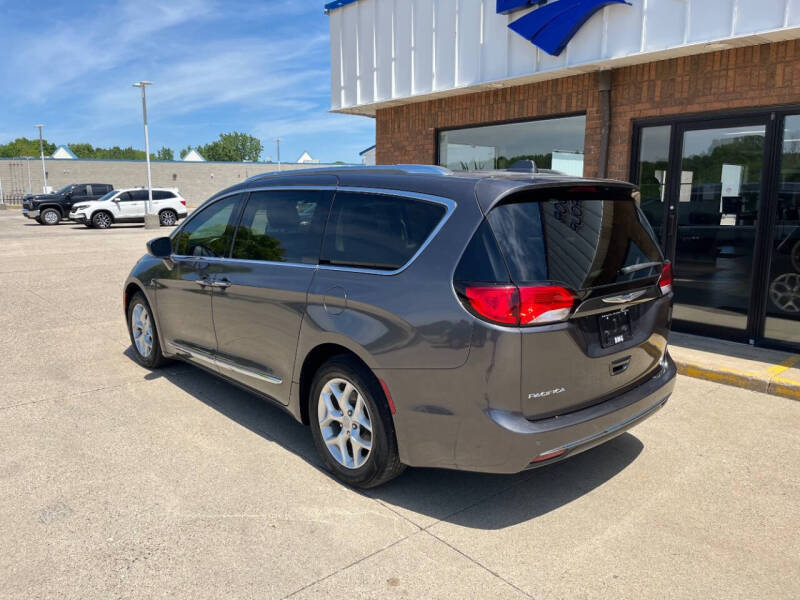 2018 Chrysler Pacifica Touring L