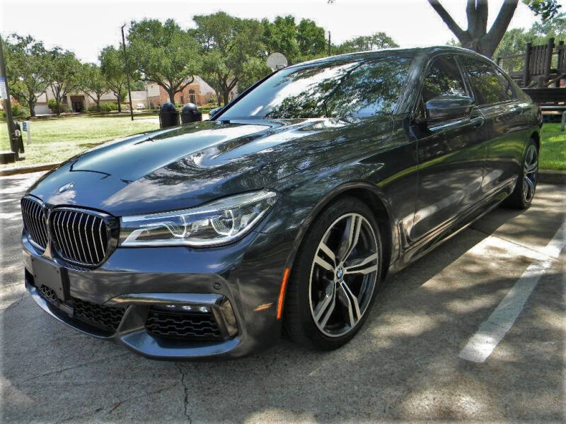 2019 BMW 7 Series 750i photo 2