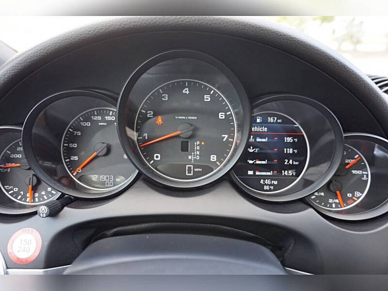 2014 Porsche Cayenne Platinum