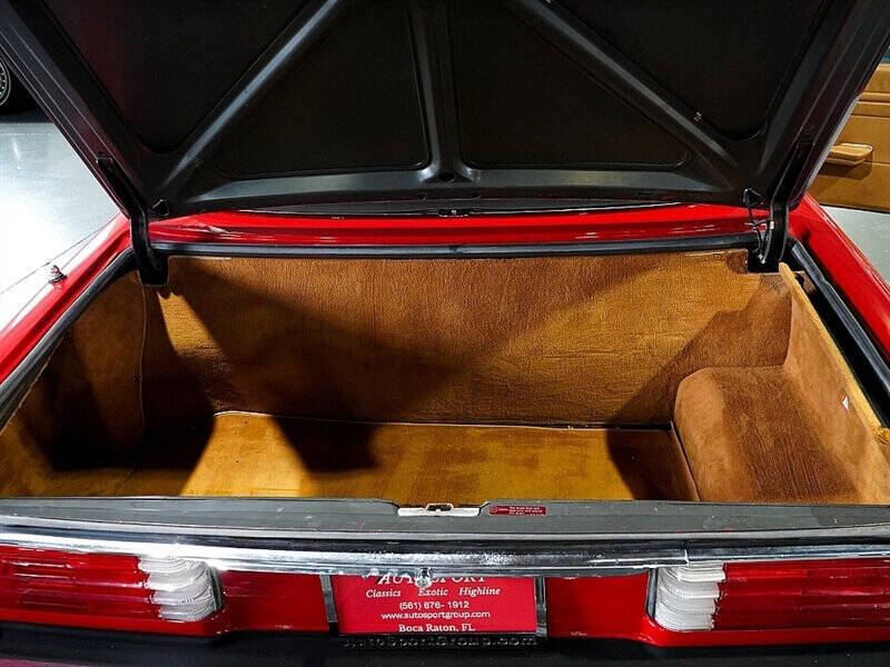 1989 Mercedes-Benz 560-Class 34