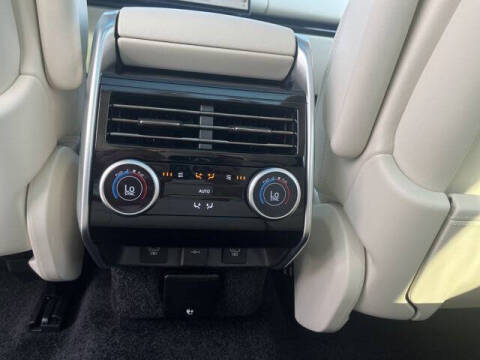 2025 Land Rover Range Rover P530 SE