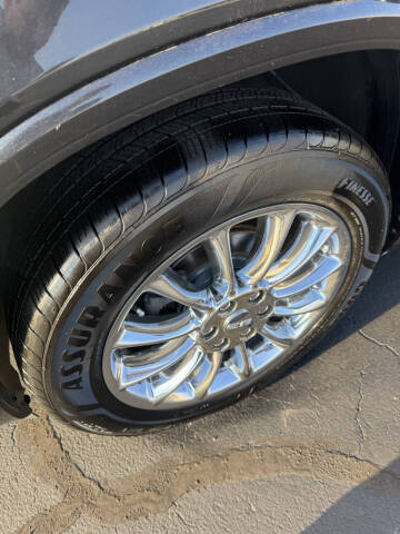 2011 GMC Acadia Denali