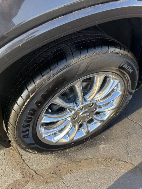 2011 GMC Acadia Denali