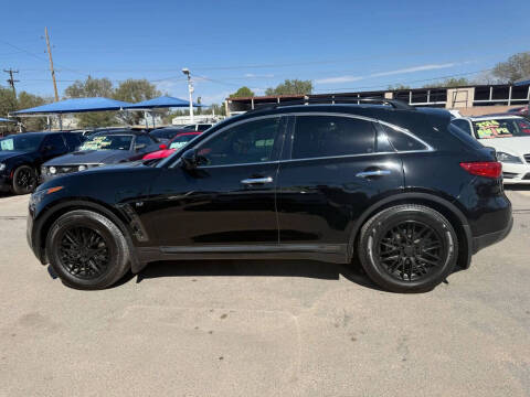 2017 Infiniti QX70
