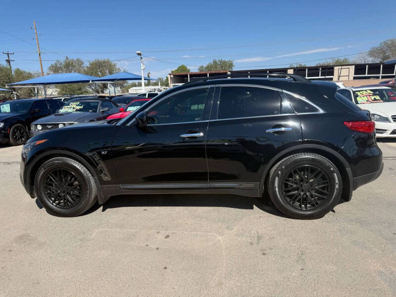 2017 Infiniti QX70