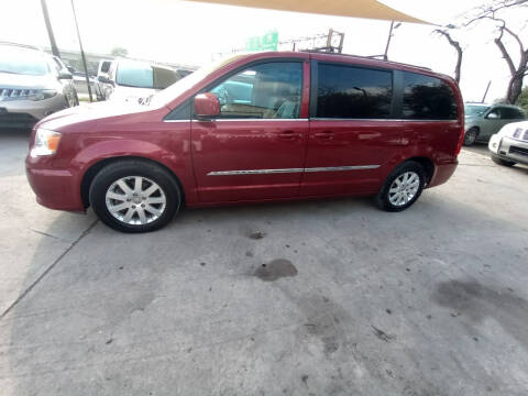 2016 Chrysler Town and Country for sale at AUTOTEX FINANCIAL in San Antonio TX