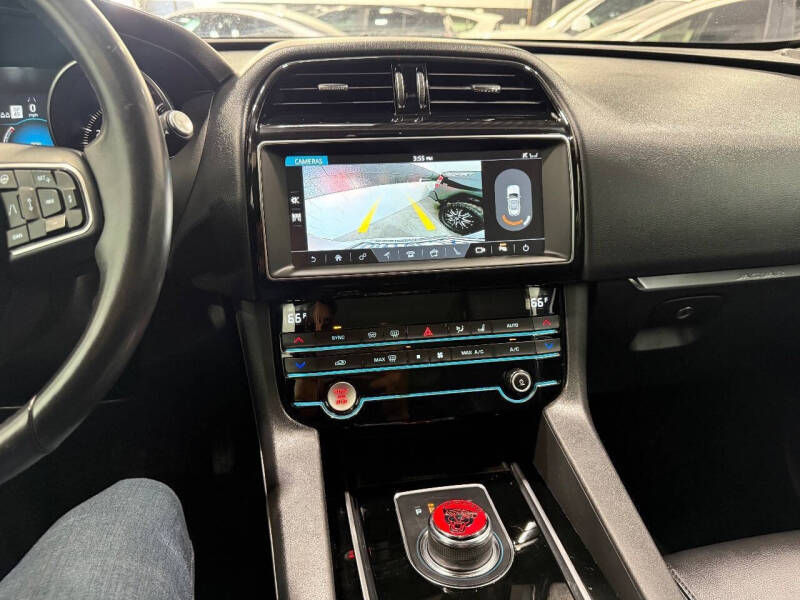 2020 Jaguar F-PACE 25t Premium