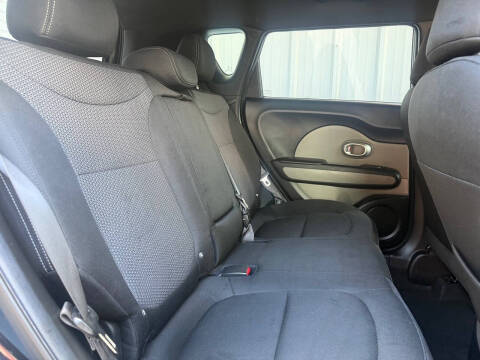 2017 Kia Soul +