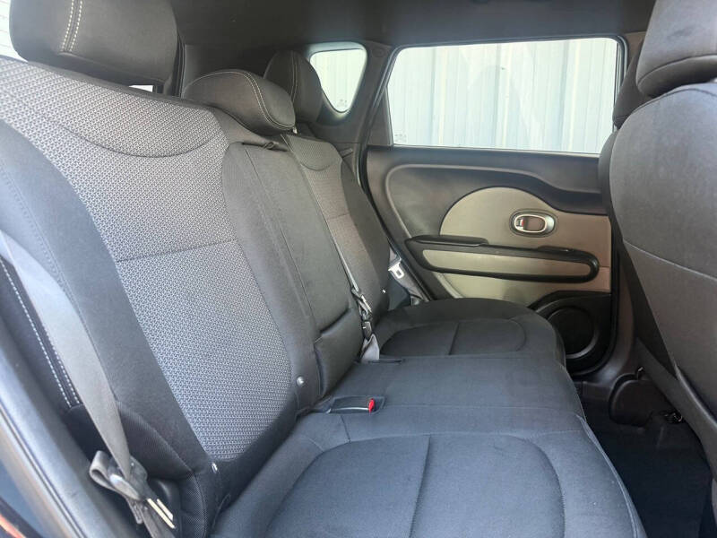 2017 Kia Soul +