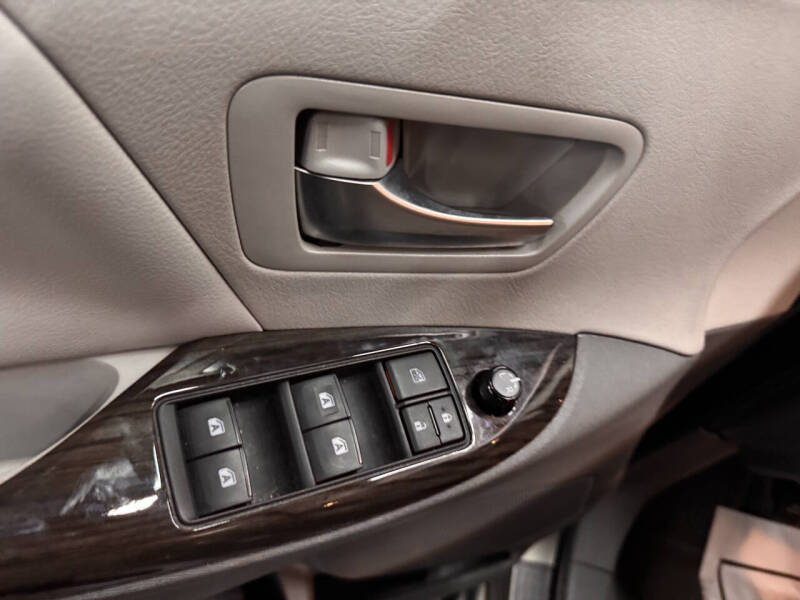 2020 Toyota Sienna XLE 8-Passenger