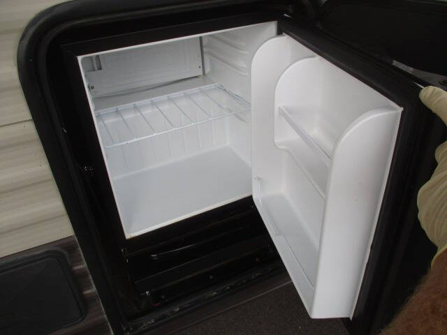 2017 SOLD Forest River Cherokee 27DBS