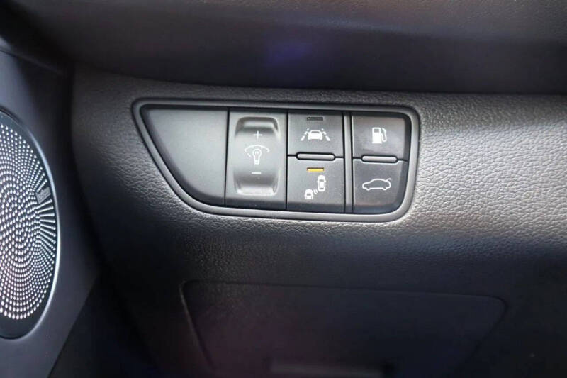2020 Genesis G70