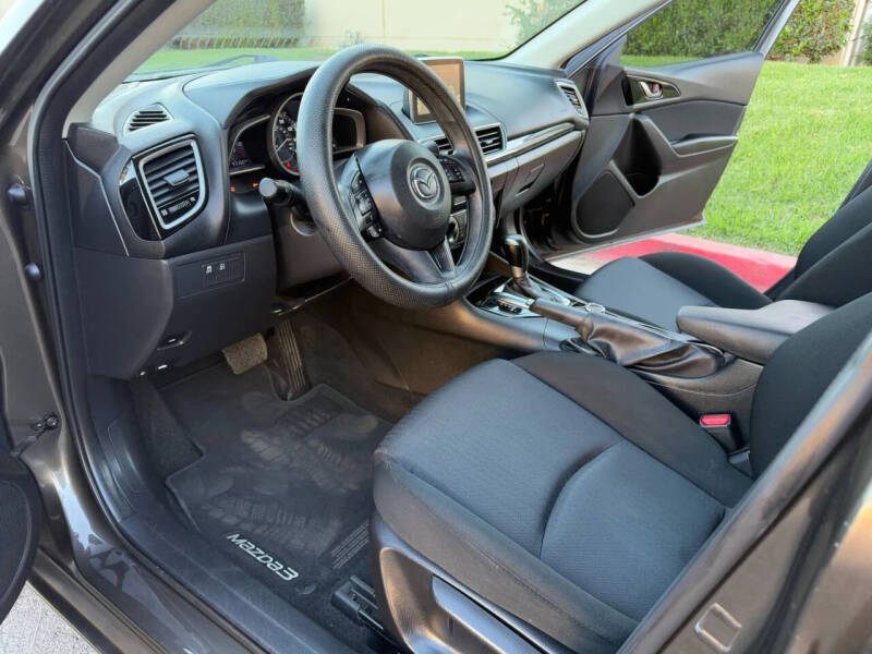 2015 Mazda MAZDA3 i Sport