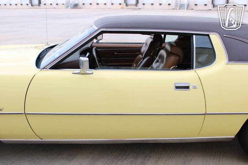 1972 Ford Thunderbird