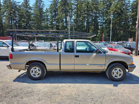 2001 Chevrolet S-10 for sale at MC AUTO LLC in Spanaway WA