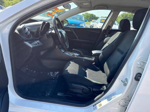 2013 Mazda MAZDA3 i SV