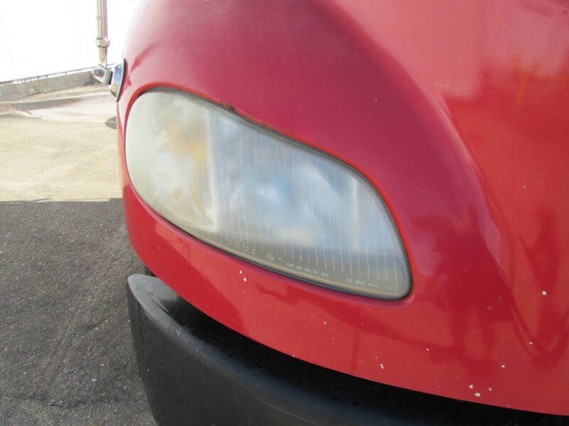 2005 Freightliner Business class M2