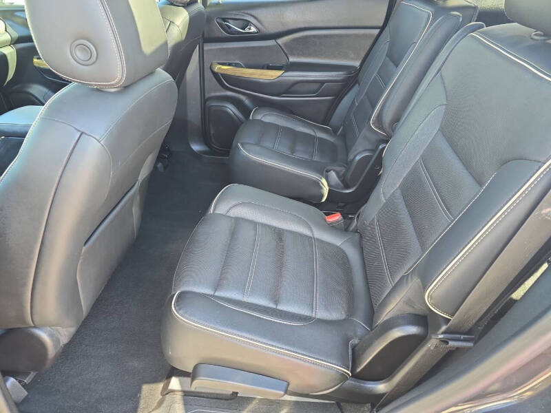 2017 GMC Acadia Denali