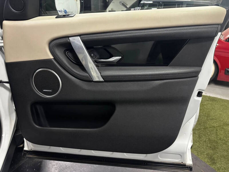 2021 Land Rover Discovery Sport P250 SE