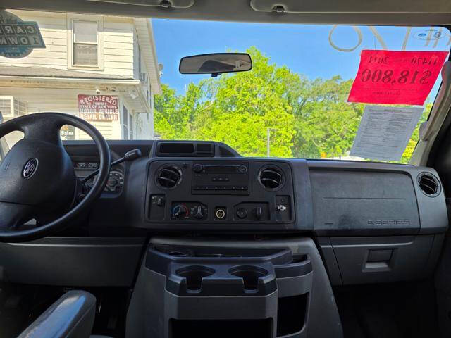 2011 Ford E-Series E-350 SD