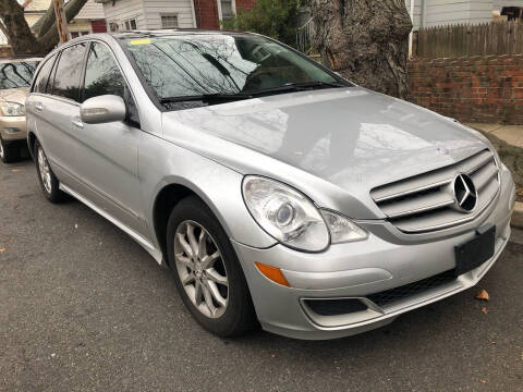 2006 Mercedes-Benz R-Class for sale at Michaels Used Cars Inc. in East Lansdowne PA