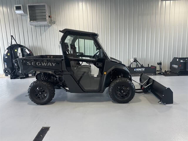 2025 Segway UT6