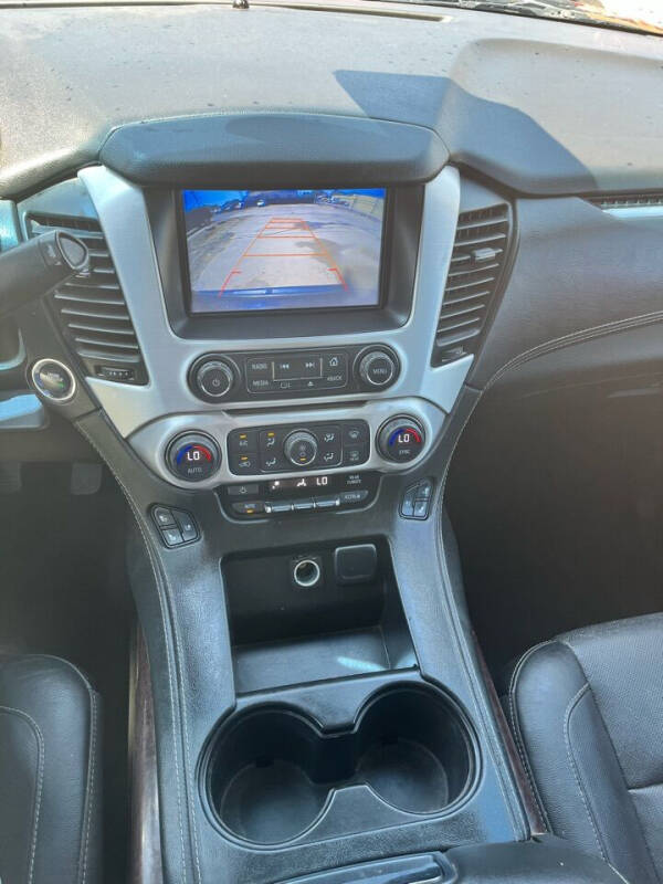 2017 GMC Yukon XL SLT