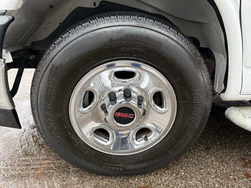 2023 GMC Savana 2500