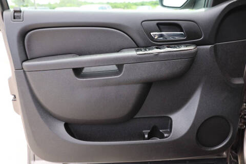 2013 Chevrolet Suburban LS