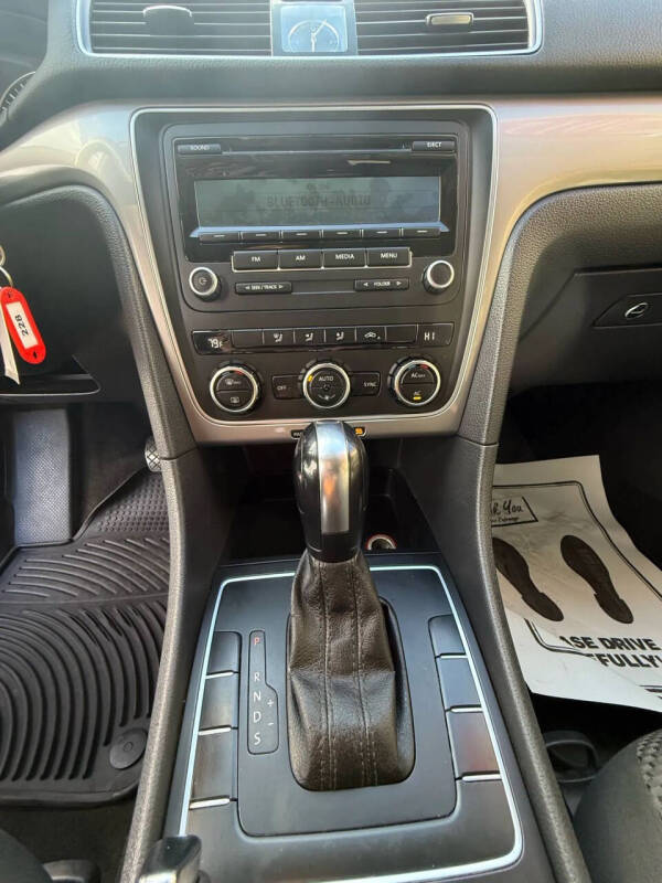 2012 Volkswagen Passat S