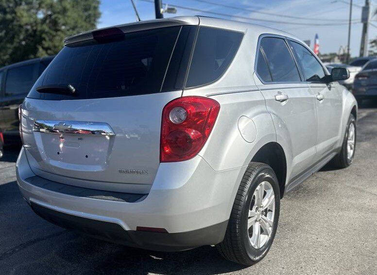 2015 Chevrolet Equinox LS photo 5