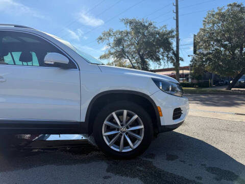 2017 Volkswagen Tiguan 2.0T Wolfsburg Edition