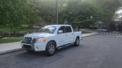 2011 Nissan Titan SL